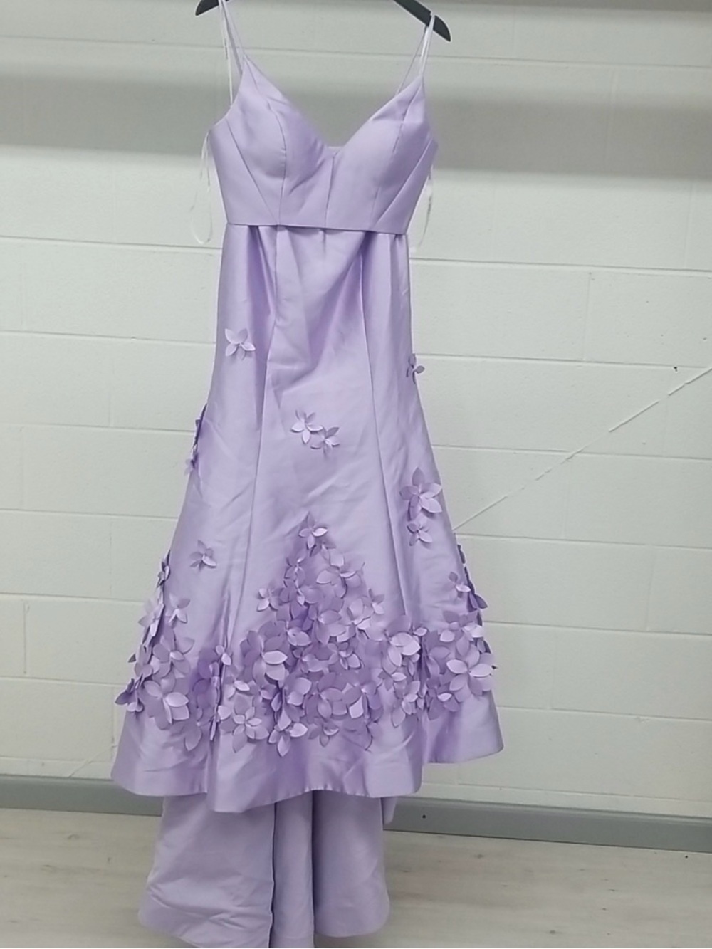 Sherri Hill Lilac Flower-Appliqué Spaghetti-Strap Dress. Style: 52580